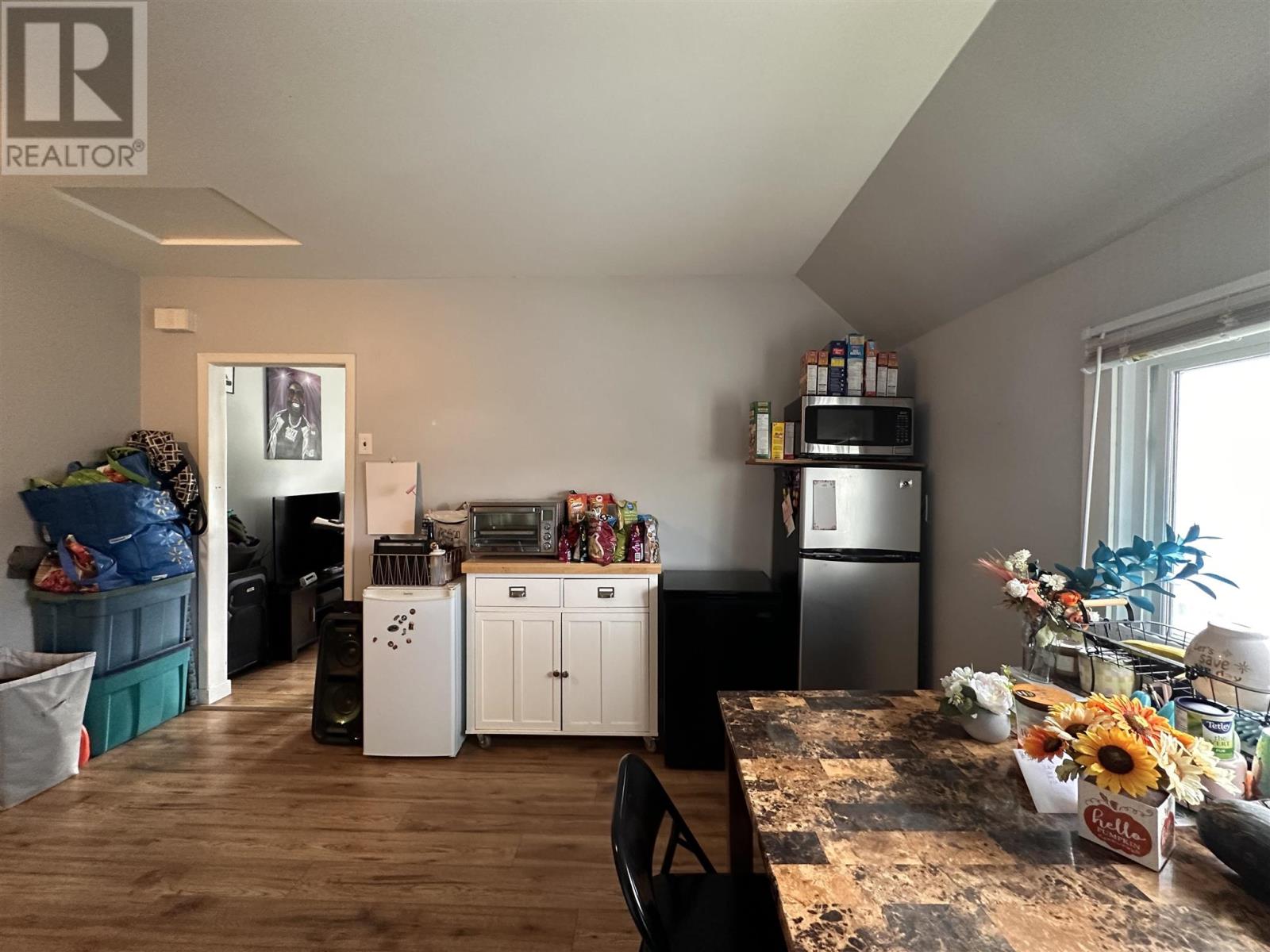 264 Cumberland St N Property Photo 35
