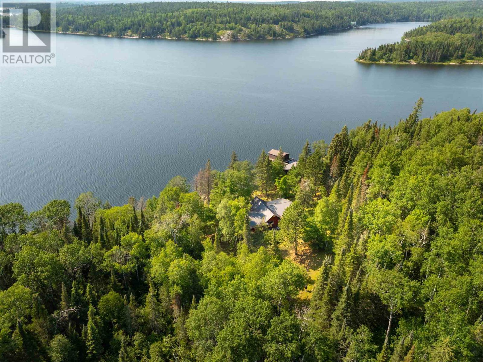 S986 Winnipeg River Property Photo 3