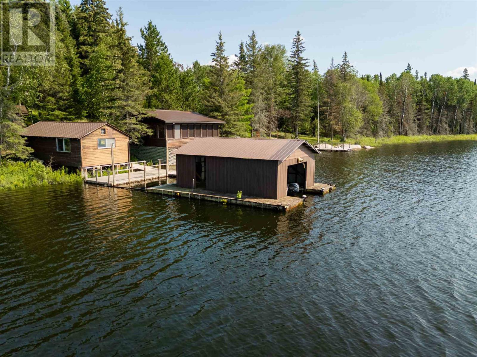 S986 Winnipeg River Property Photo 11