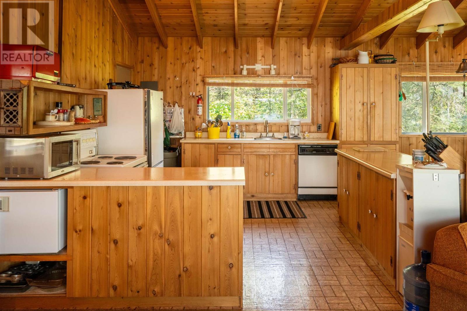 S986 Winnipeg River Property Photo 19