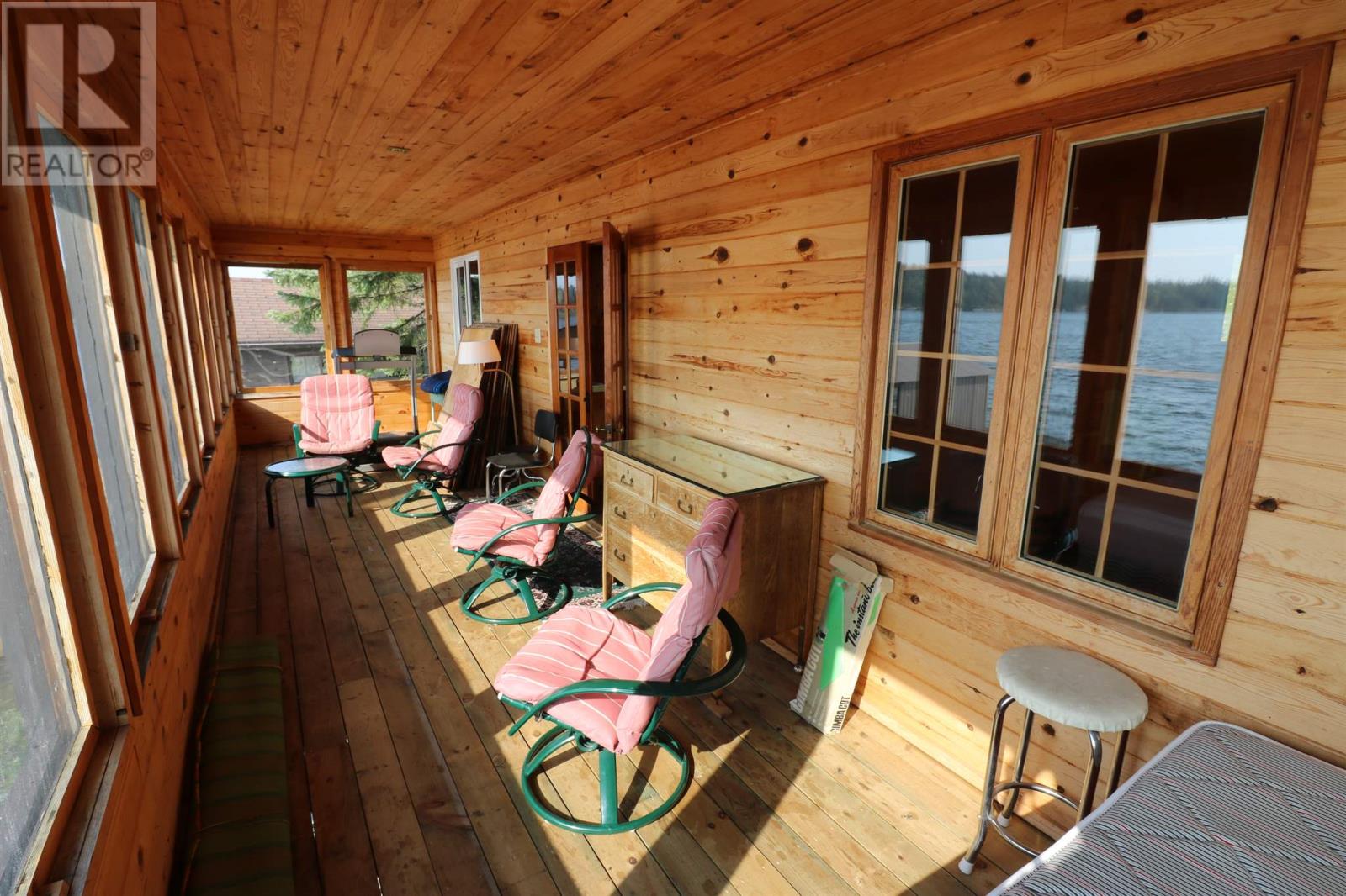 S986 Winnipeg River Property Photo 35