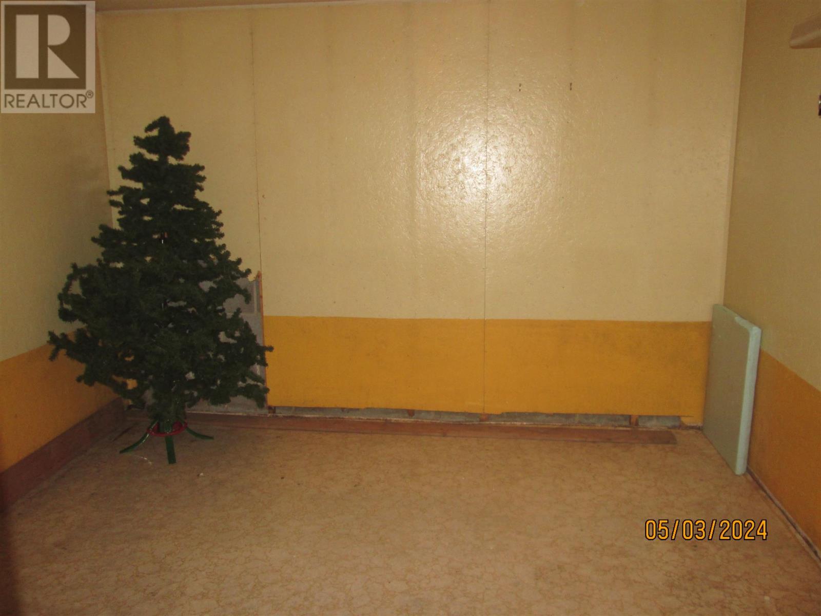 306 Front St Property Photo 20