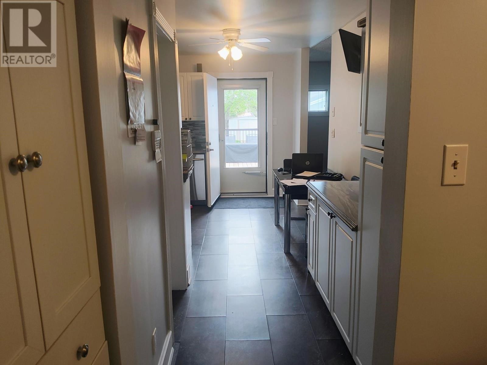106 Shuniah St Property Photo 17