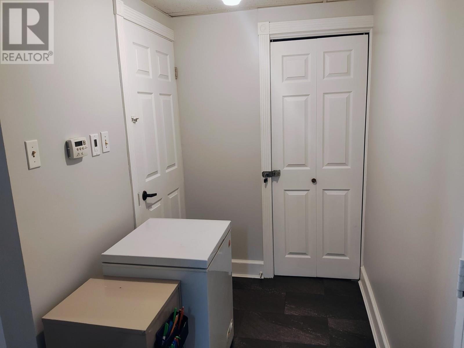 106 Shuniah St Property Photo 20