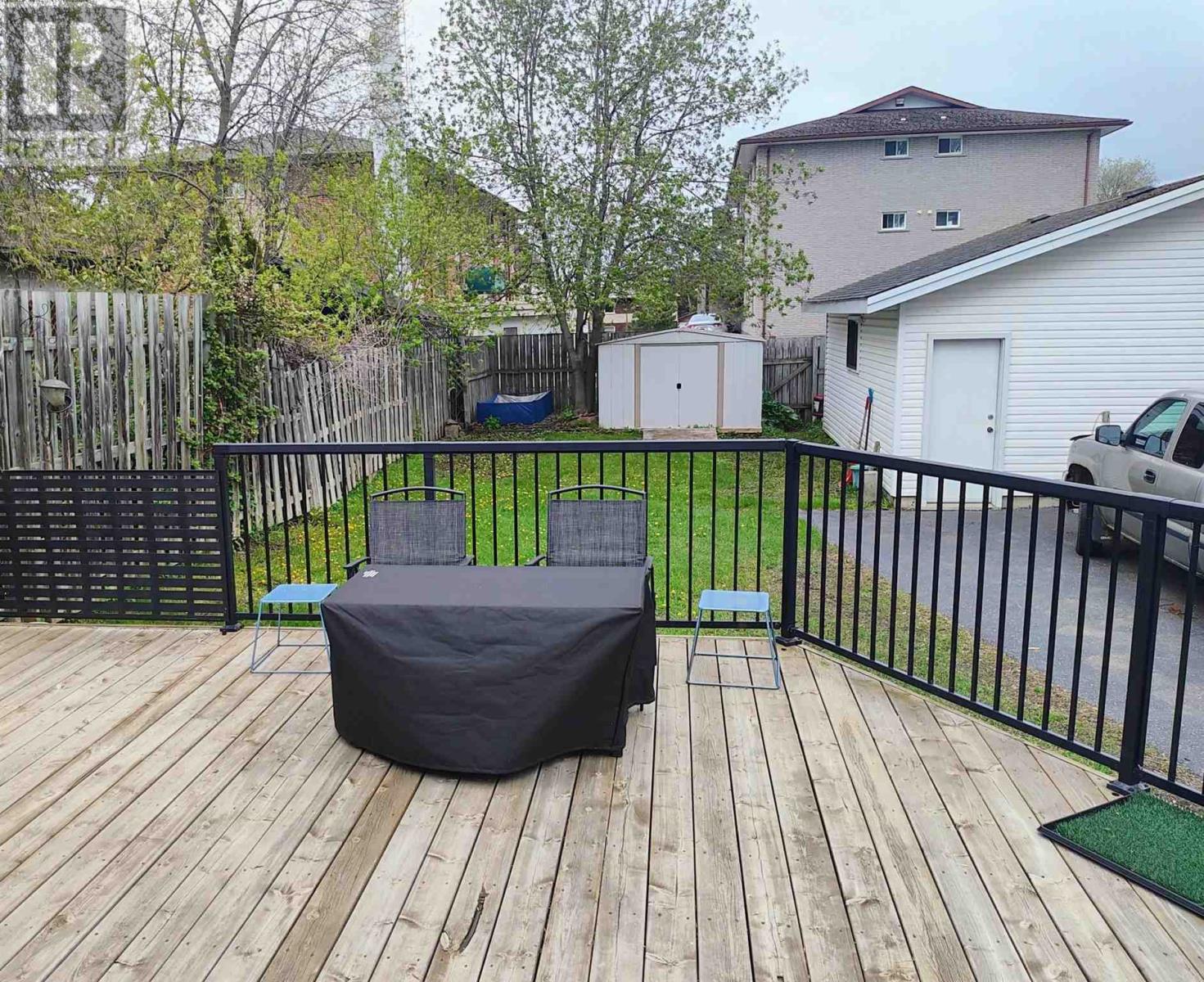 106 Shuniah St Property Photo 21