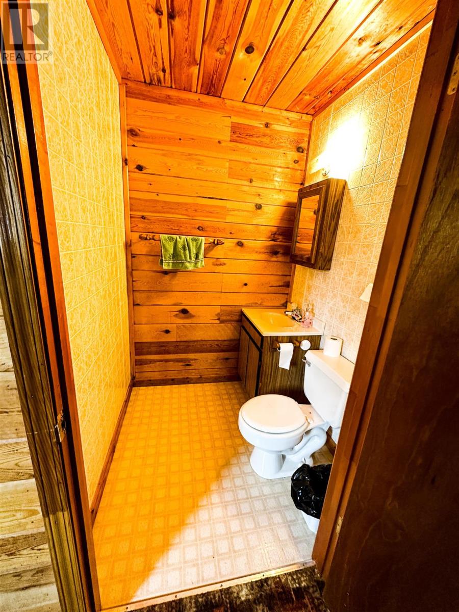 2396 Canada North Lodge Property Photo 15