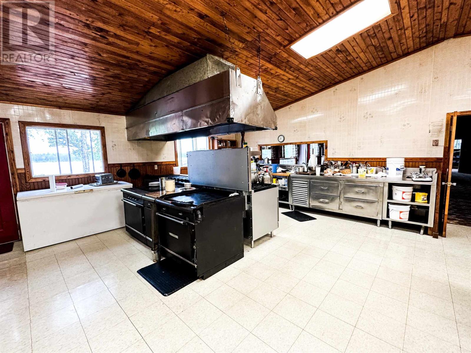 2396 Canada North Lodge Property Photo 29