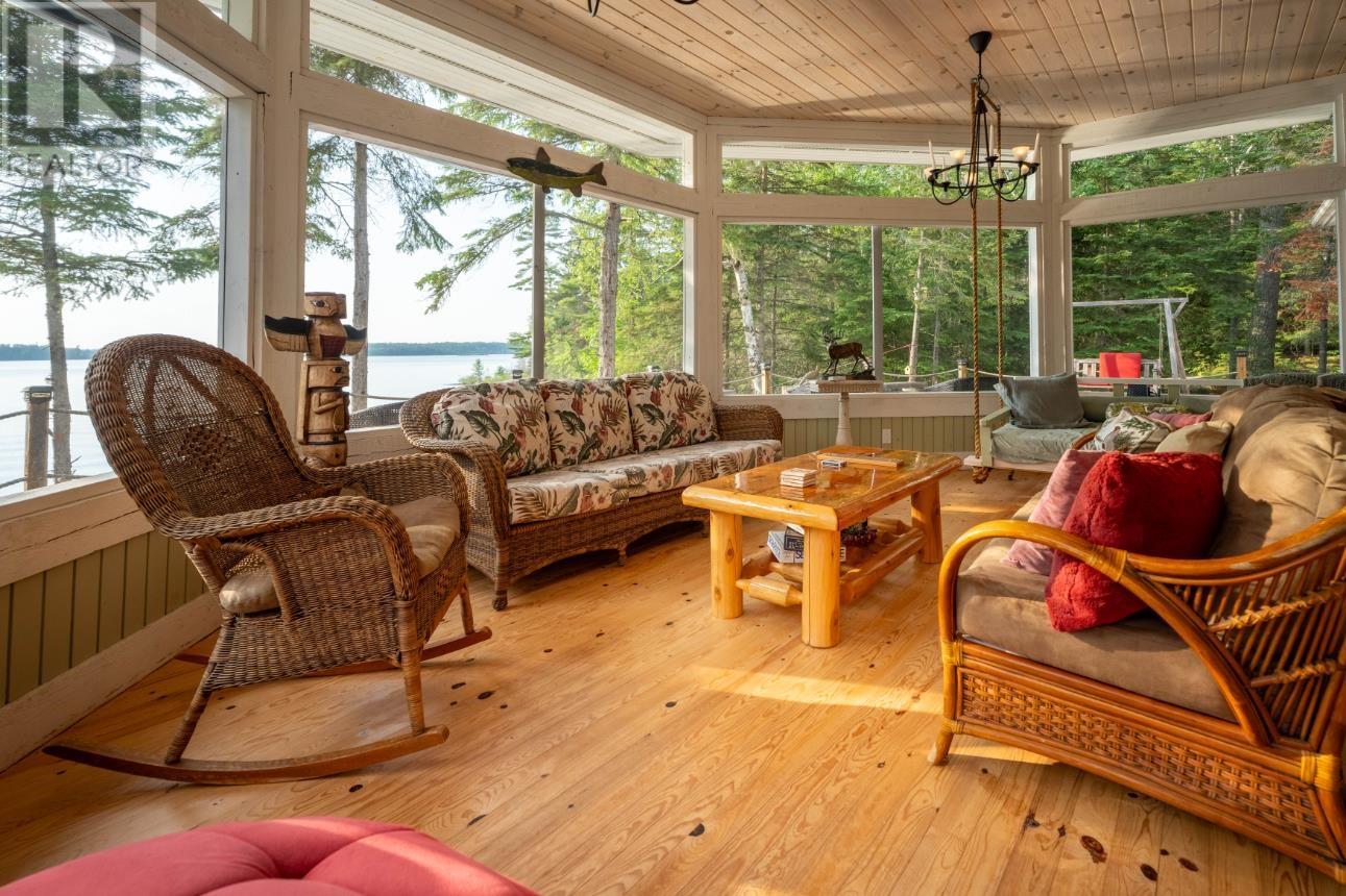 0 Queen Bee Island Property Photo 12