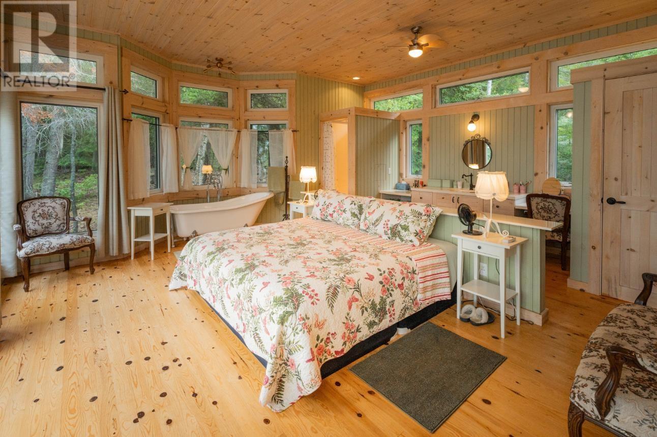 0 Queen Bee Island Property Photo 20
