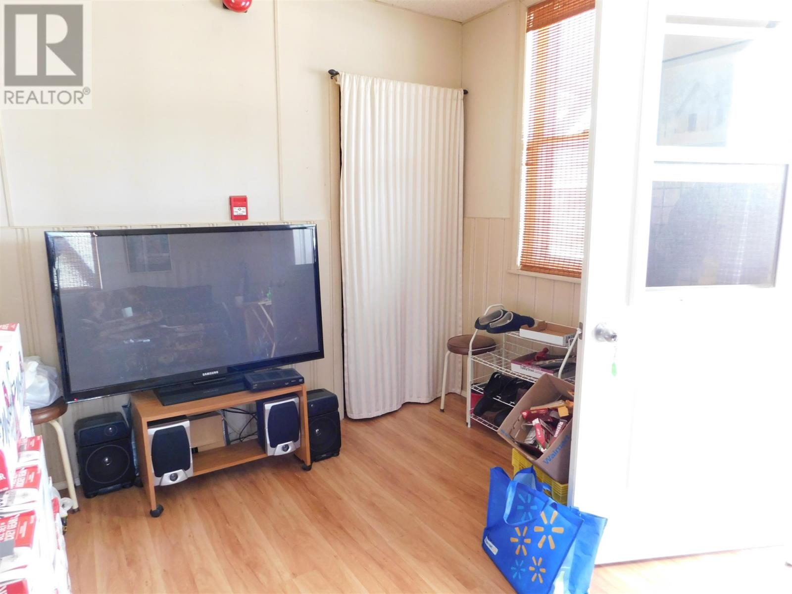 35 Spruce Ave Property Photo 12