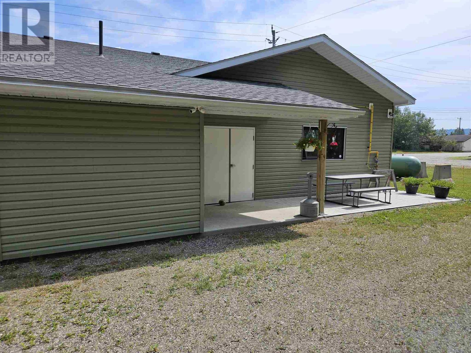 90 Evergreen Dr Property Photo 46