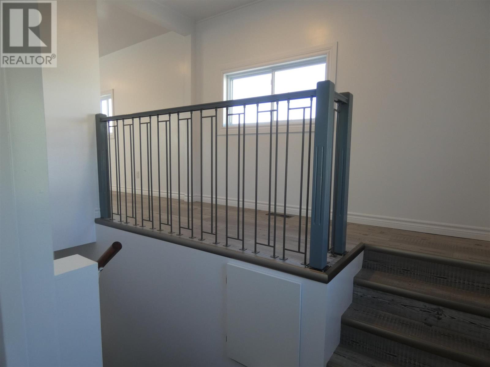 101 Keewatin St Property Photo 13