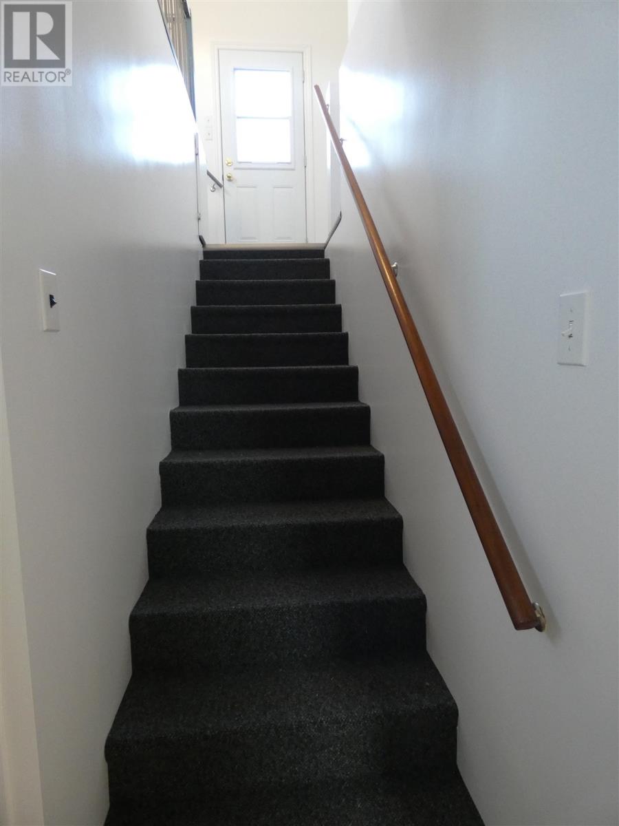 101 Keewatin St Property Photo 20