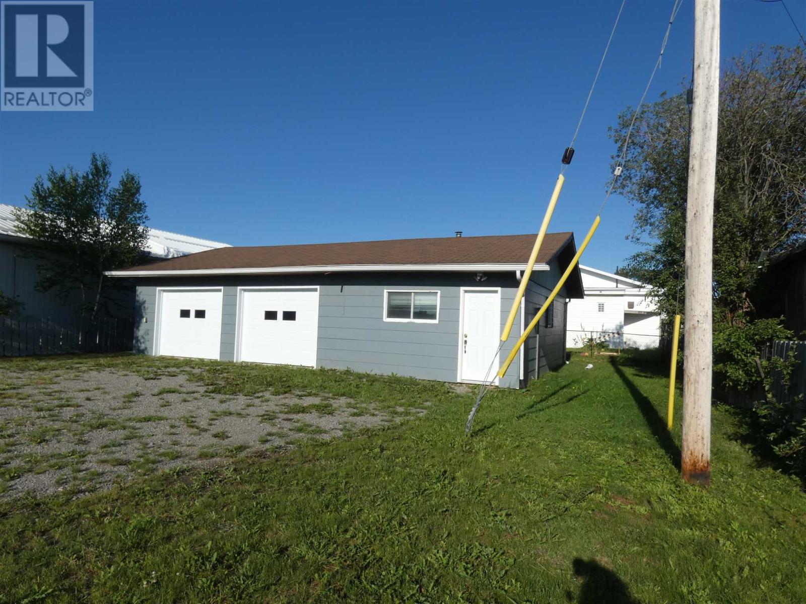 101 Keewatin St Property Photo 30