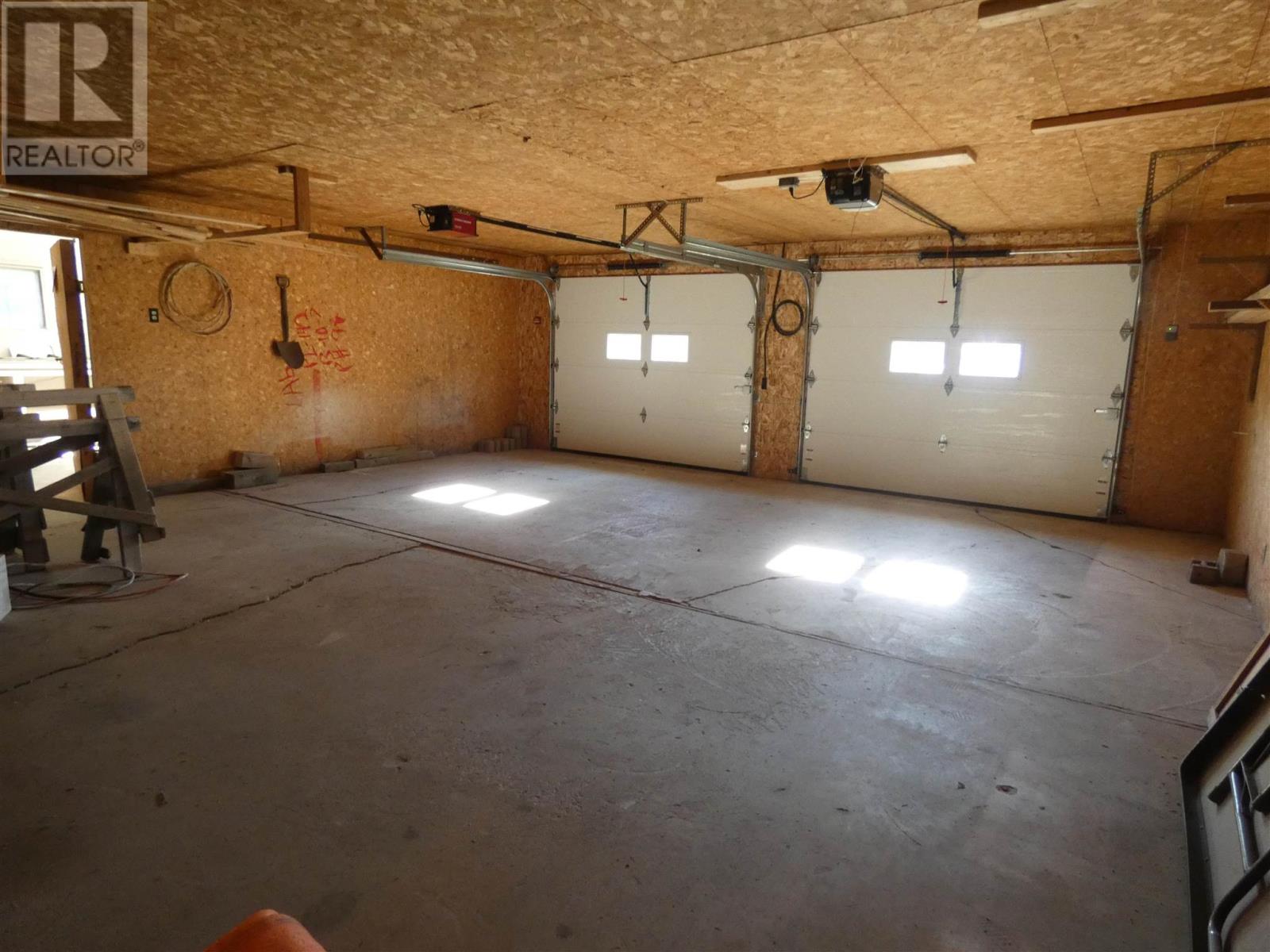 101 Keewatin St Property Photo 35