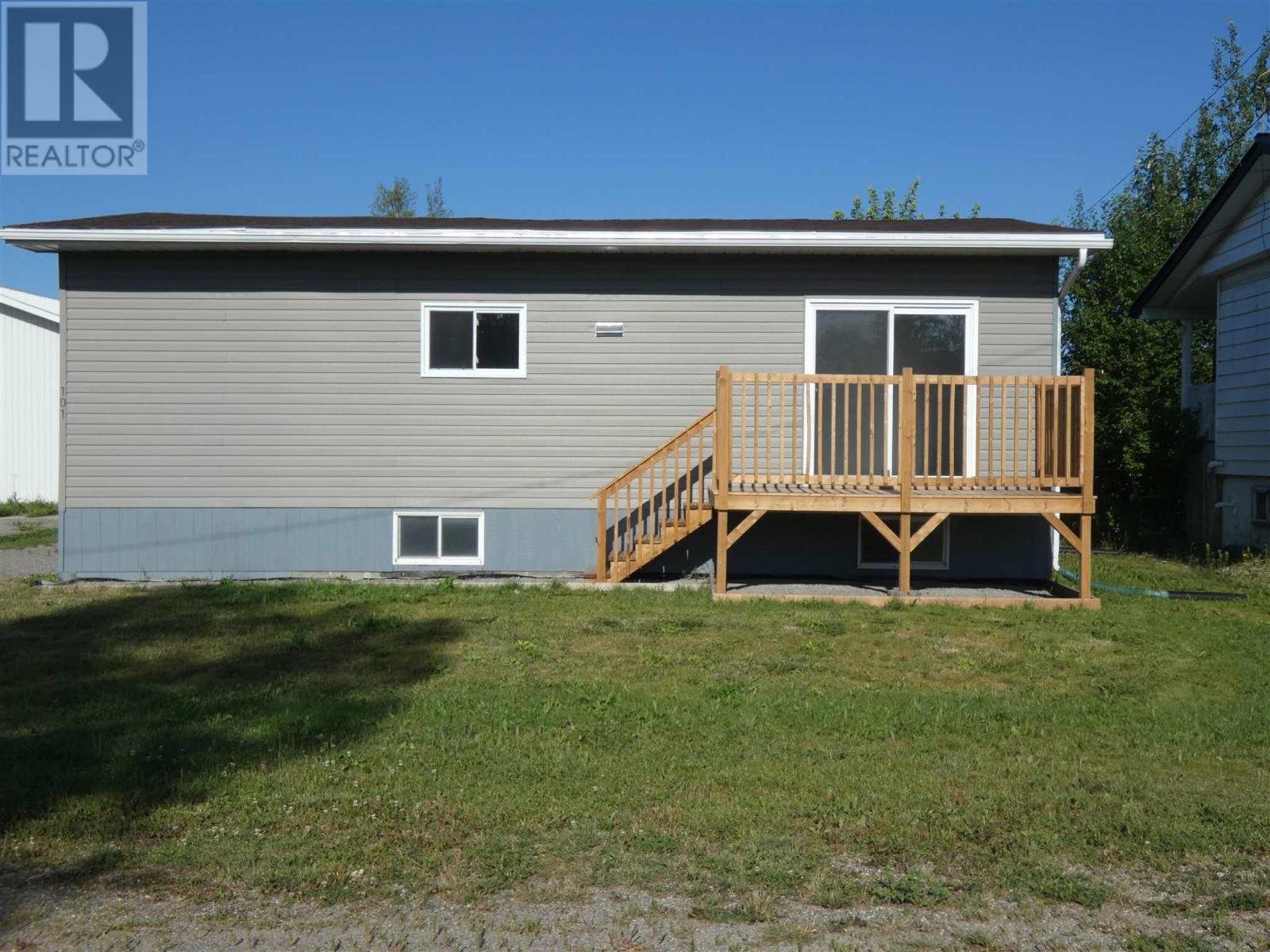 101 Keewatin St Property Photo 36