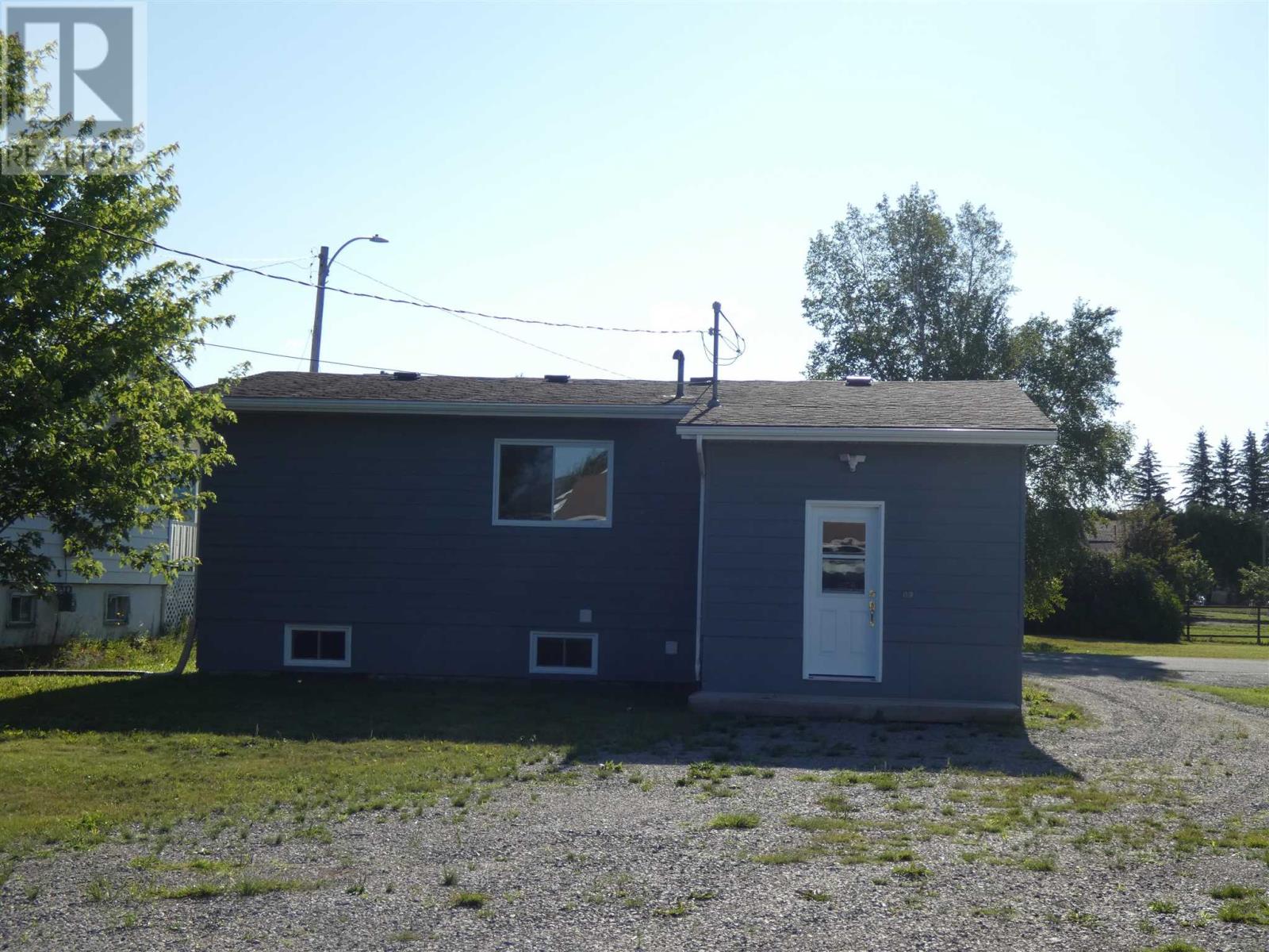 101 Keewatin St Property Photo 37