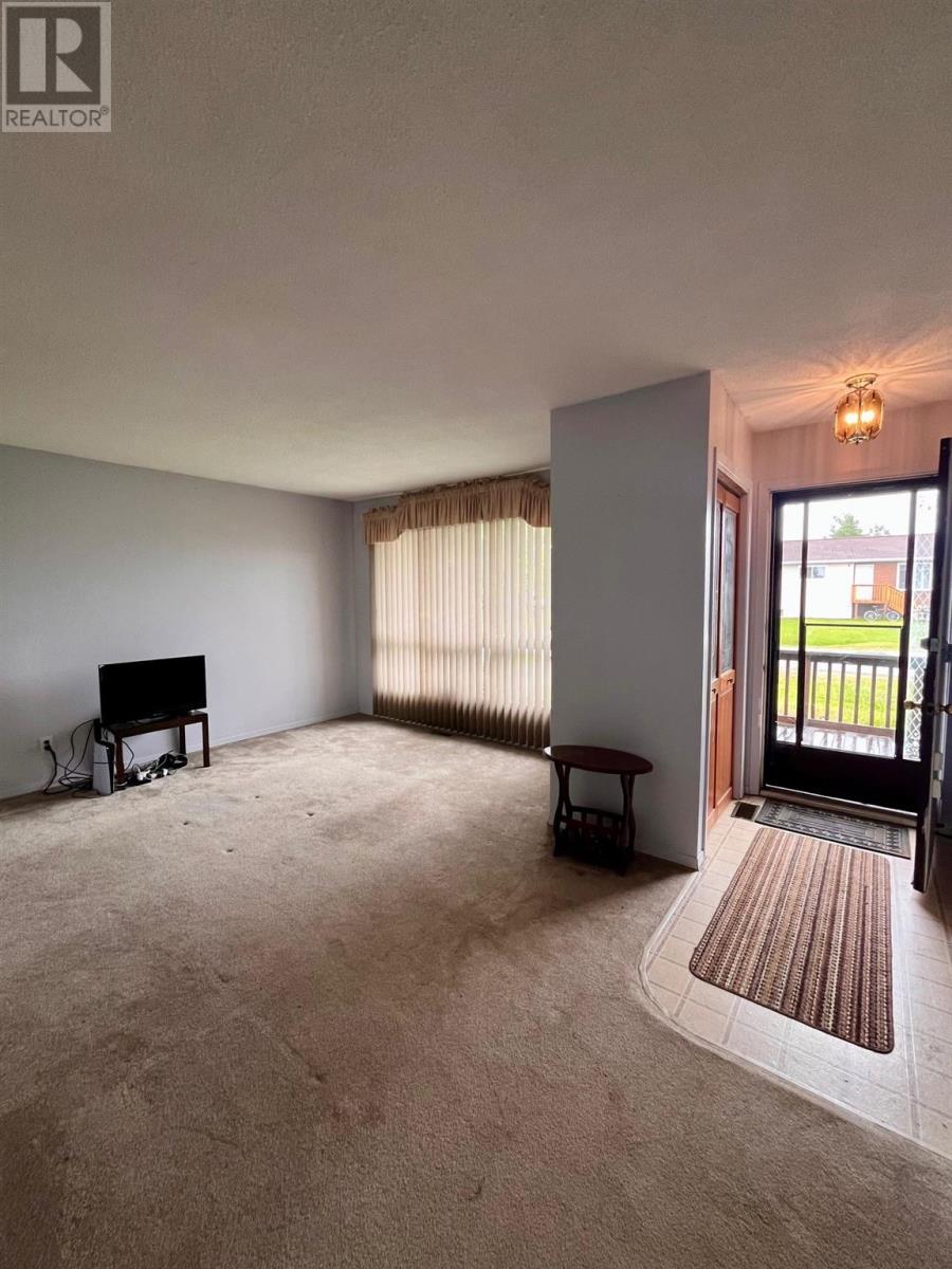 113 Court St Property Photo 6