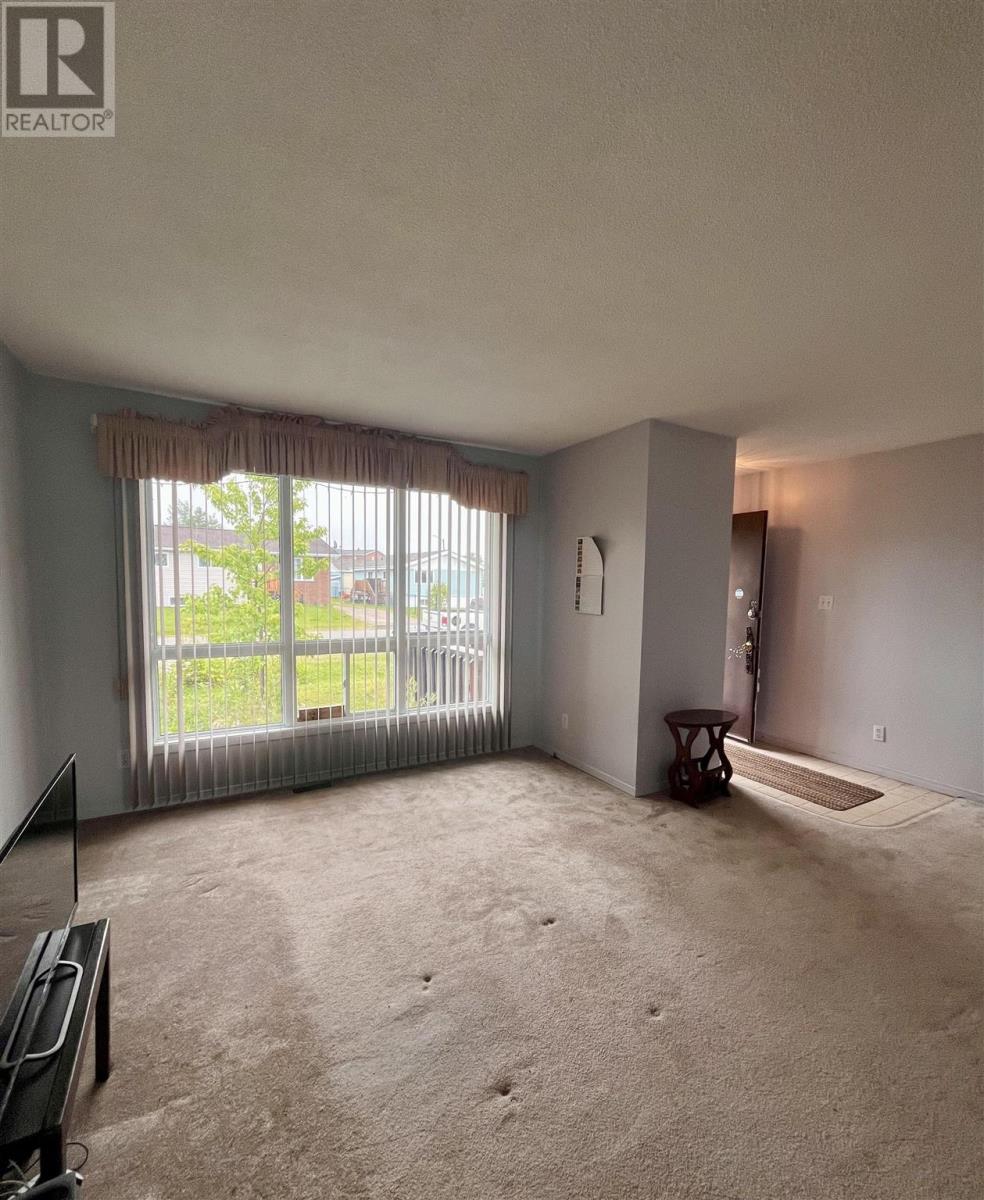 113 Court St Property Photo 8
