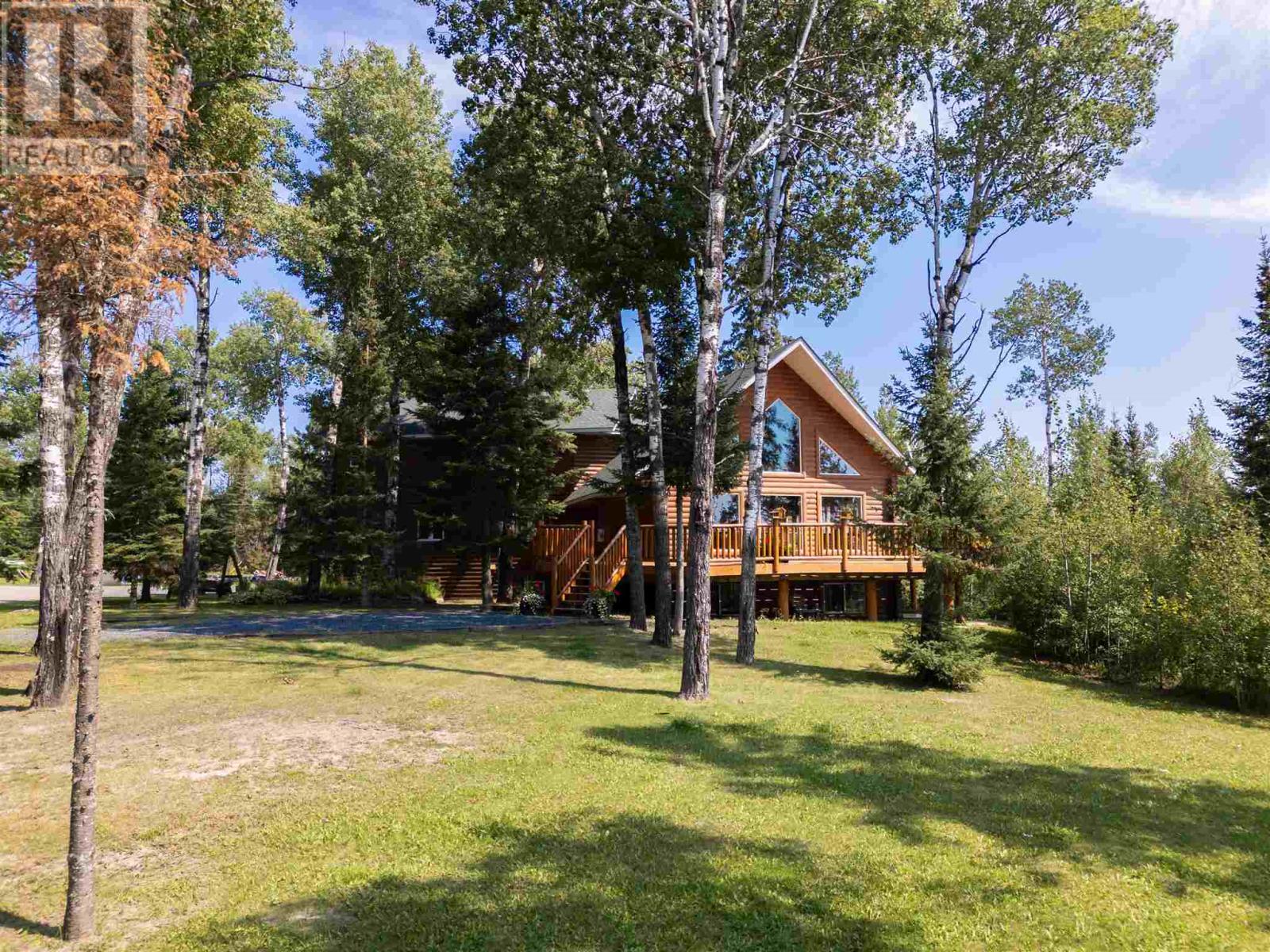 880a Cedar Point Road Property Photo 3