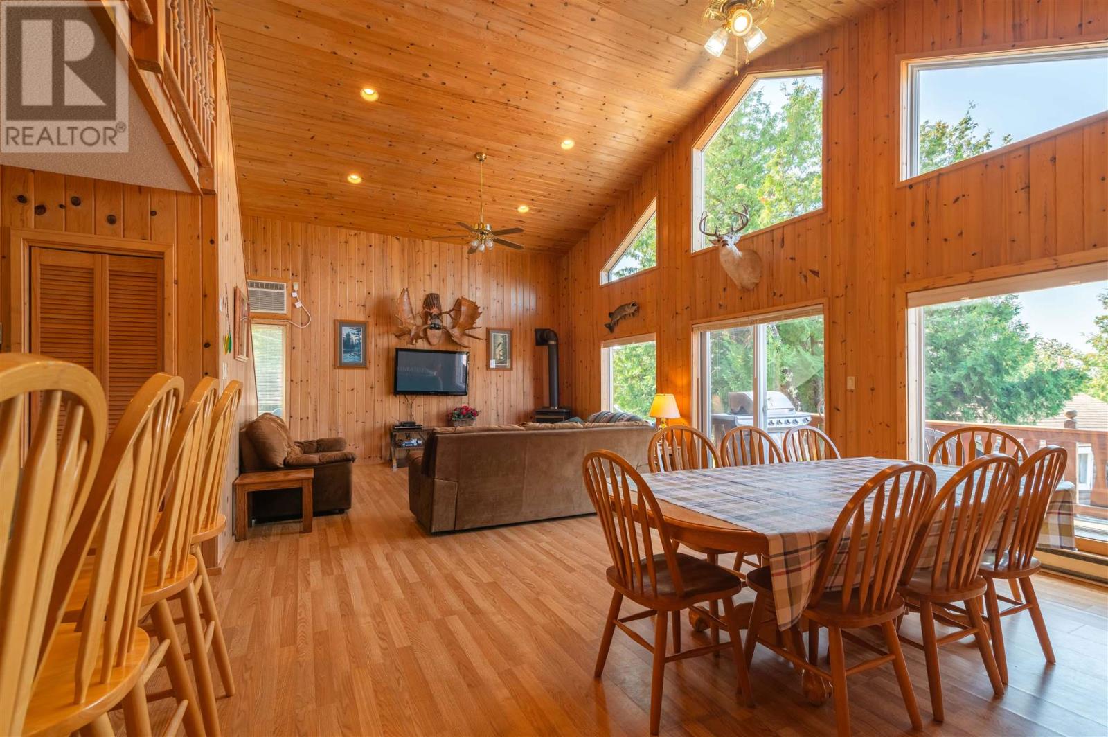 880 Cedar Point Road Property Photo 22