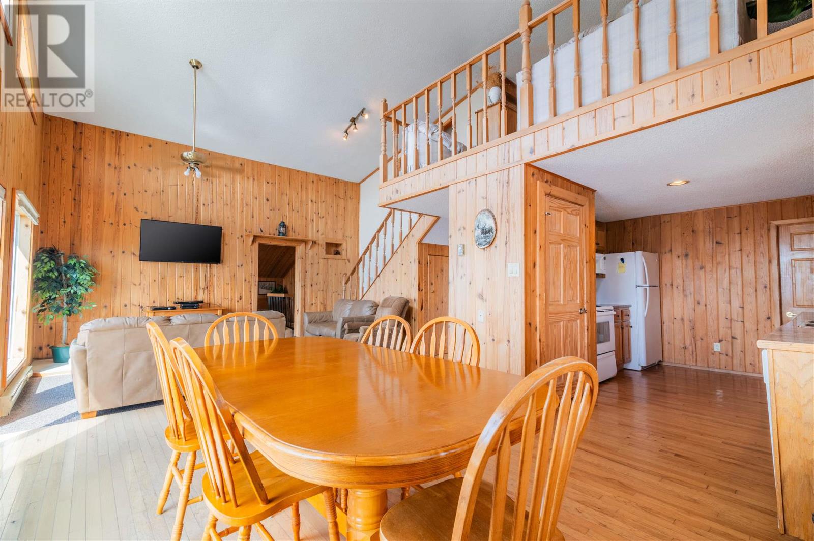 880 Cedar Point Road Property Photo 32