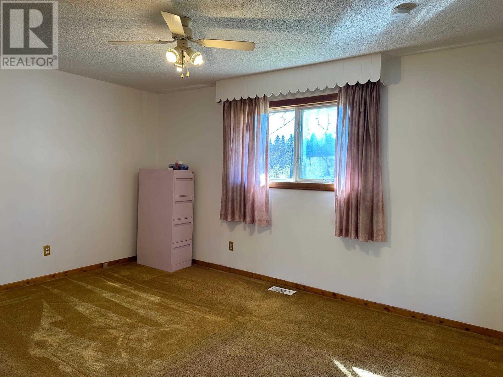 4 Eastgrove Cres Property Photo 10