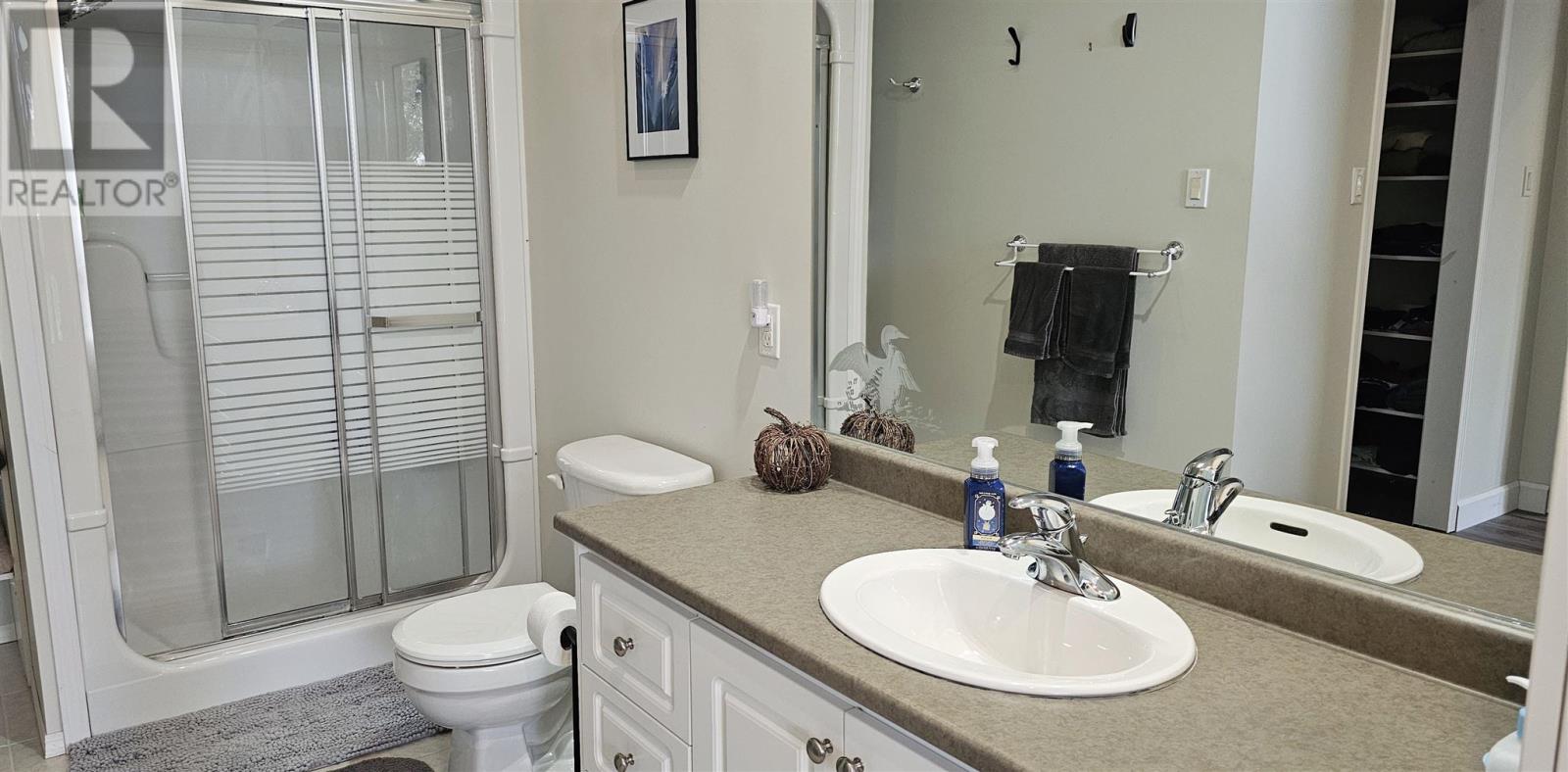 661 Grann Dr Property Photo 26