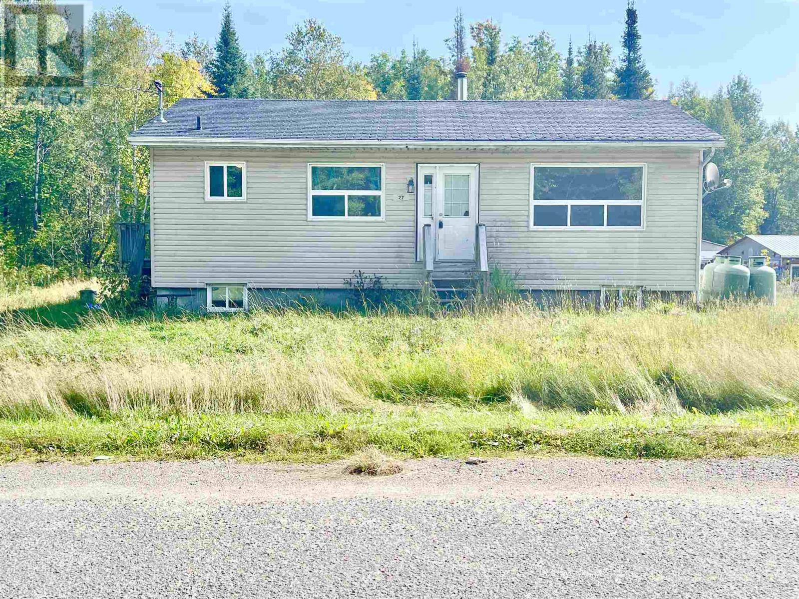 27 Johnsons Rd Property Photo 2