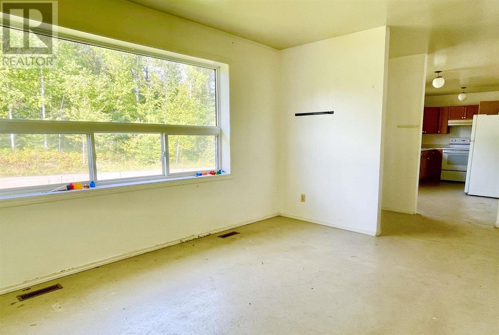 27 Johnsons Rd Property Photo 9