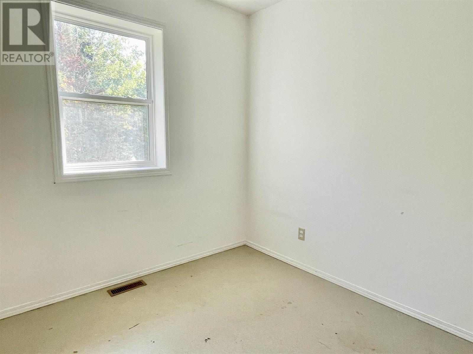 27 Johnsons Rd Property Photo 19