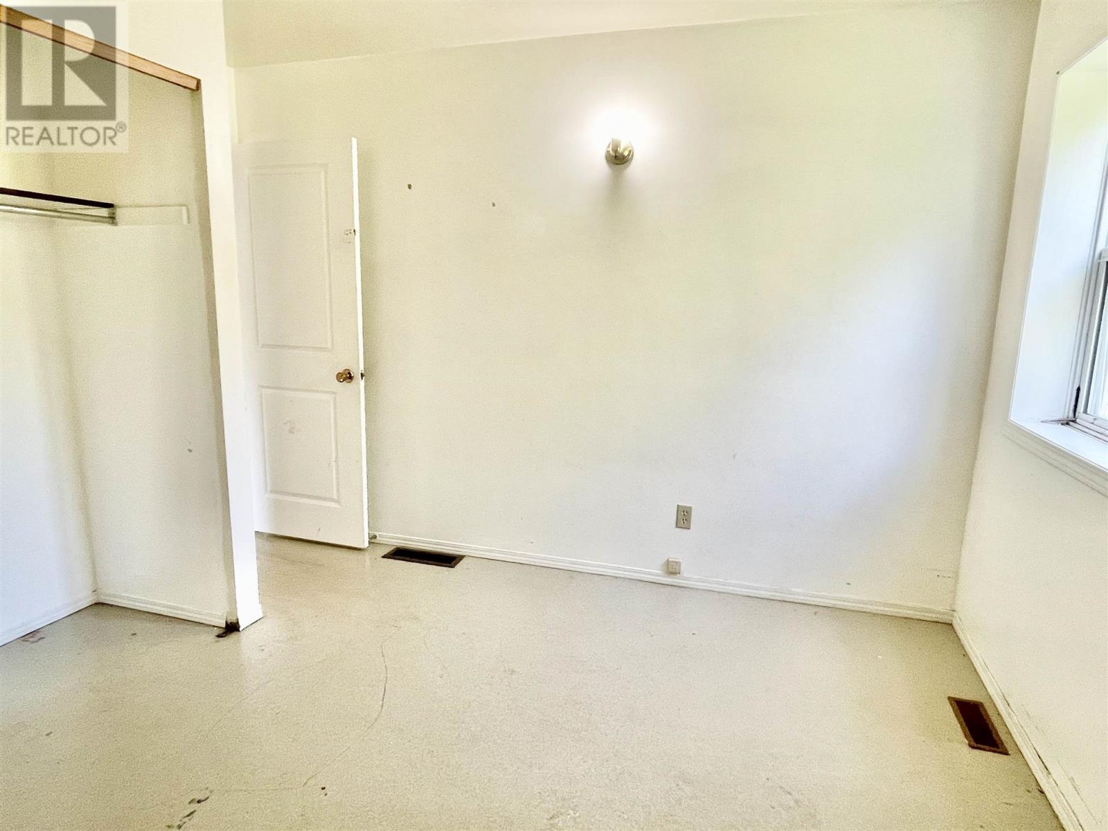 27 Johnsons Rd Property Photo 20