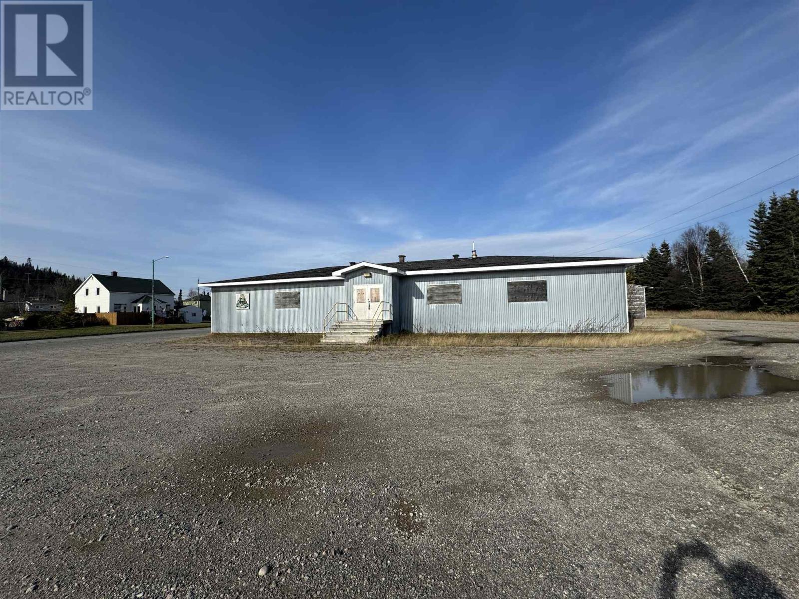 65 Stevens Ave Property Photo 3