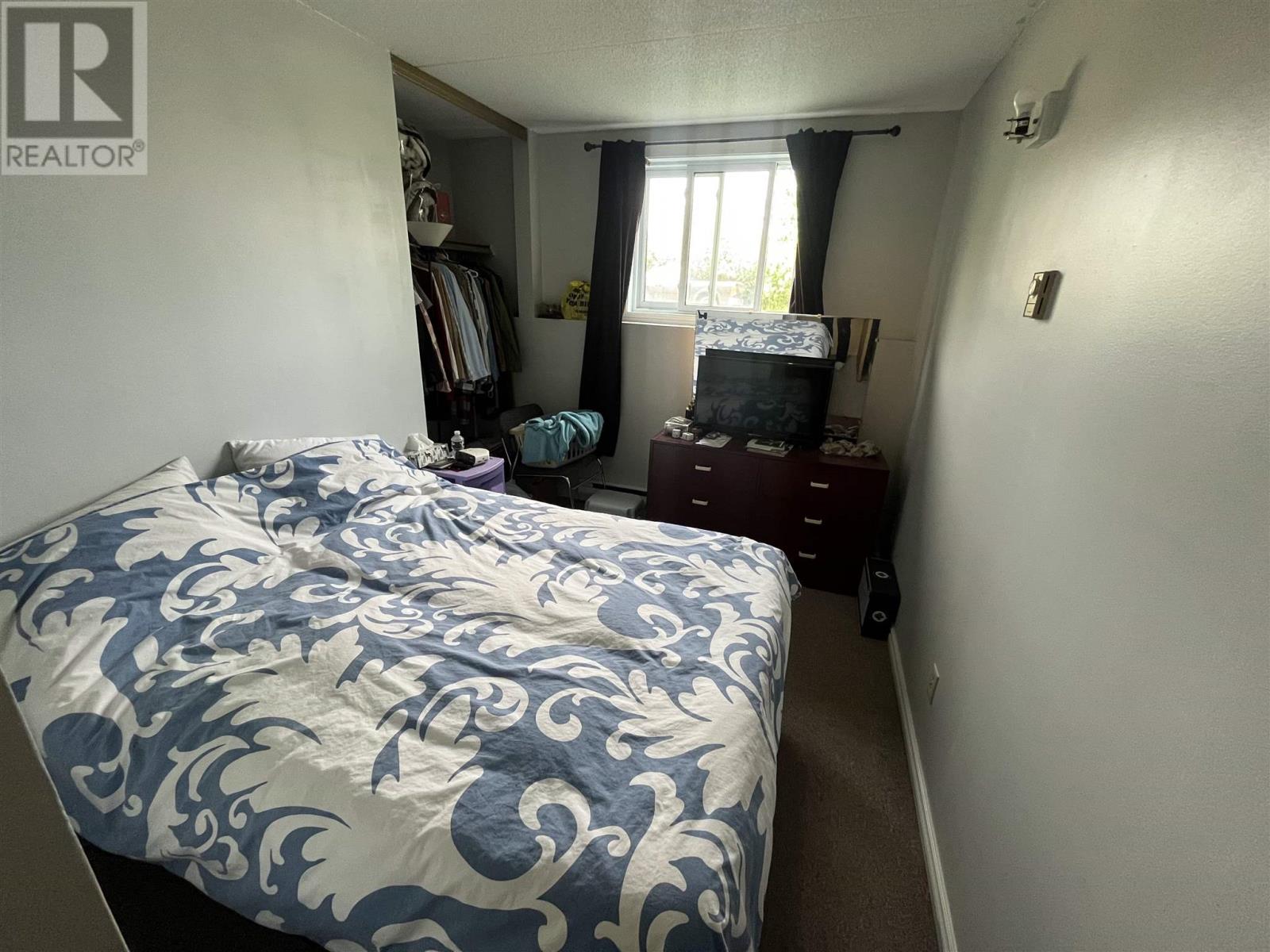 160 725 James Street S Property Photo 15