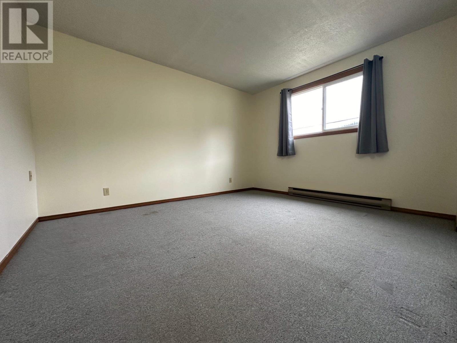 3 39 Kingsway Dr Property Photo 17