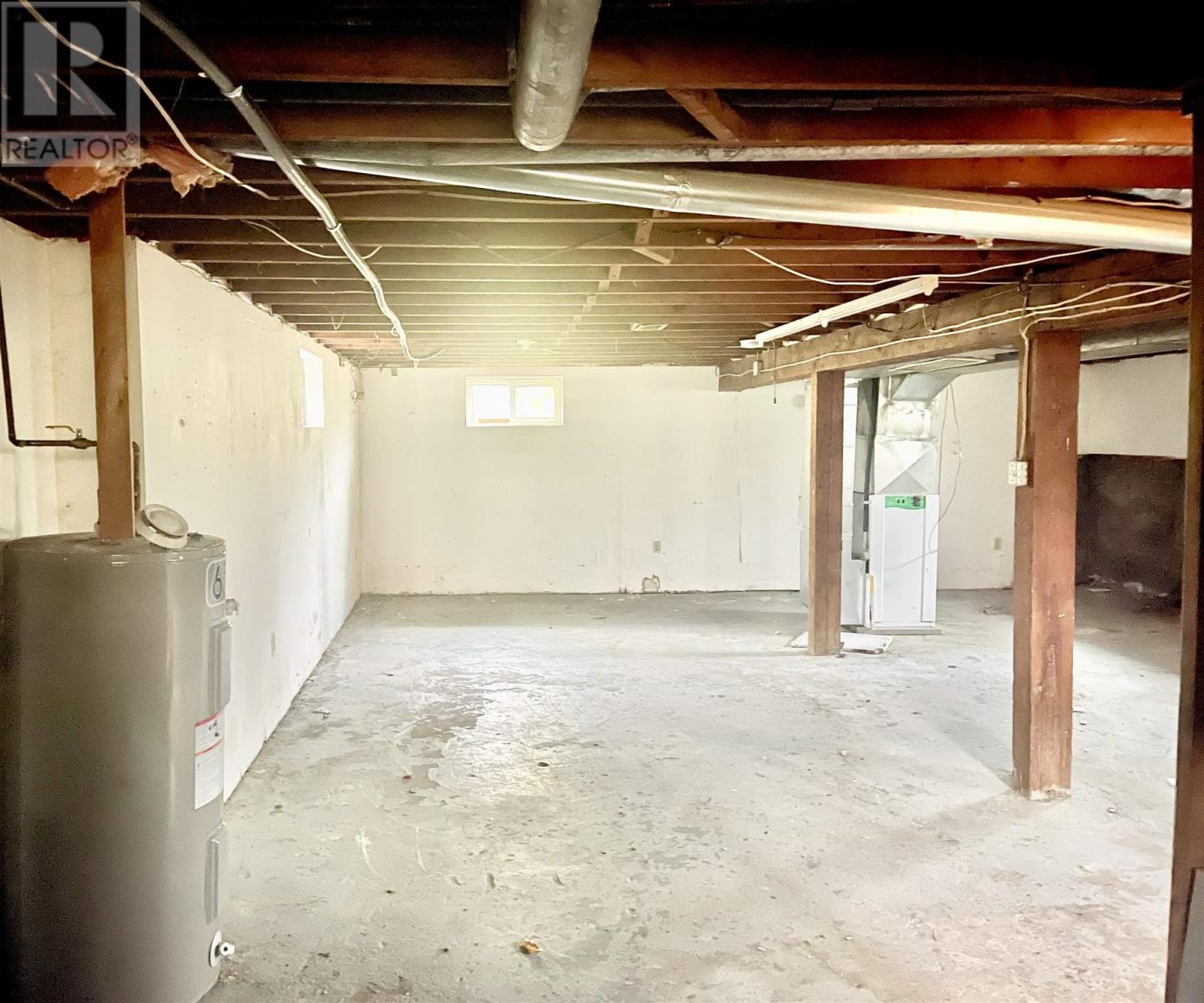 105 Railway Ave W Property Photo 23