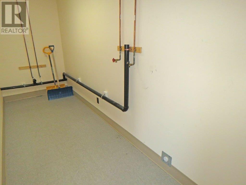 41 Simcoe Plaza Property Photo 37