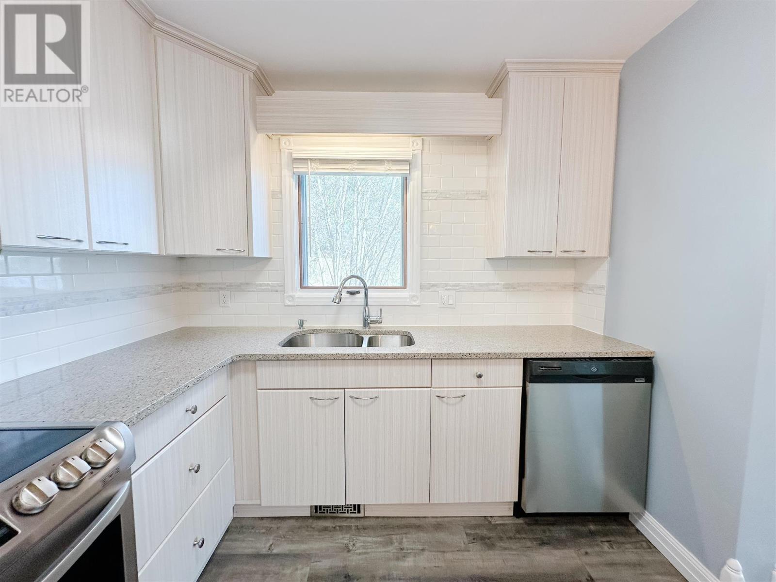 1-35 Nash Street Property Photo 15