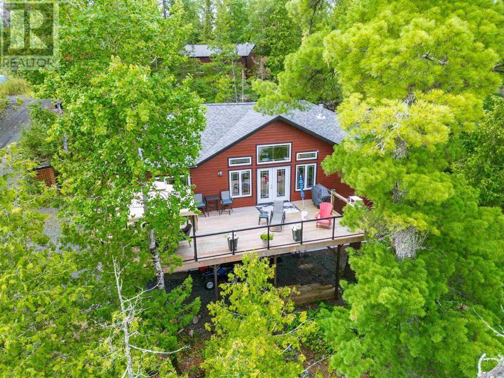 4 Whiskey Jack Way Property Photo 1
