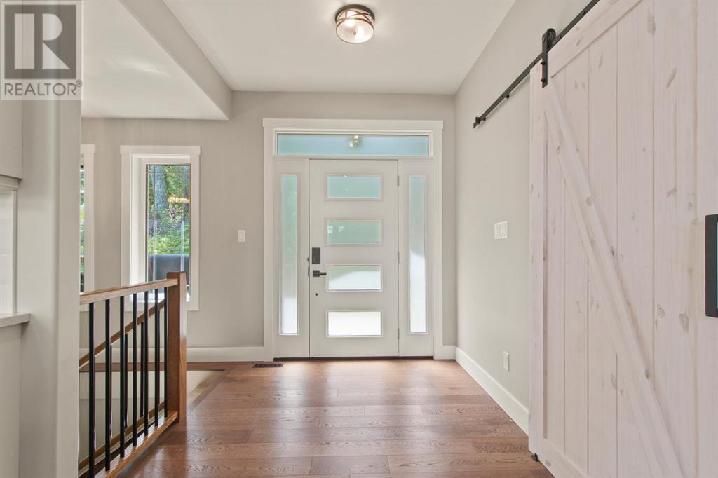 4 Whiskey Jack Way Property Photo 3
