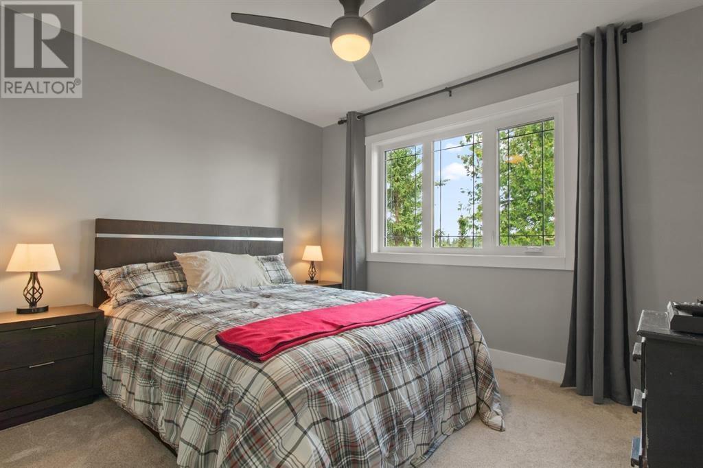 4 Whiskey Jack Way Property Photo 16