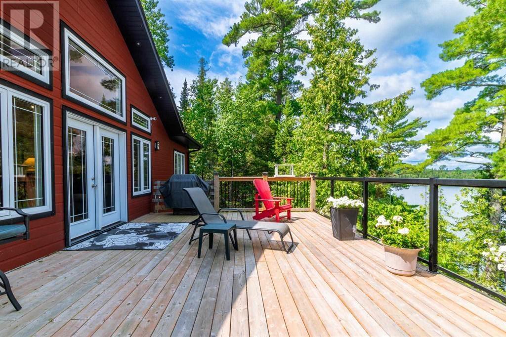 4 Whiskey Jack Way Property Photo 25