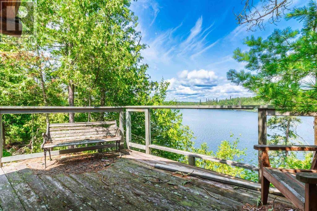 4 Whiskey Jack Way Property Photo 29