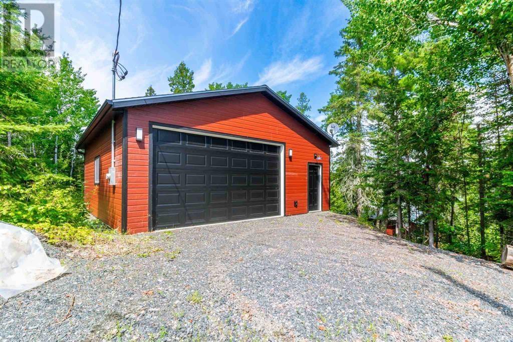 4 Whiskey Jack Way Property Photo 35