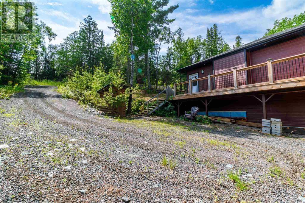 4 Whiskey Jack Way Property Photo 36