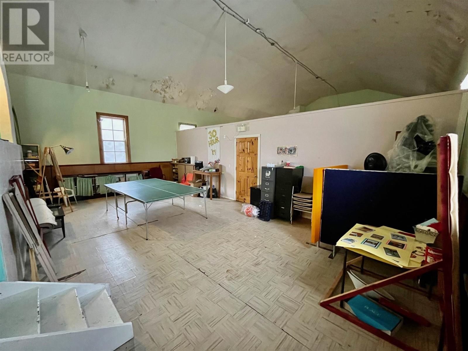 23 Van Horne Ave Property Photo 17