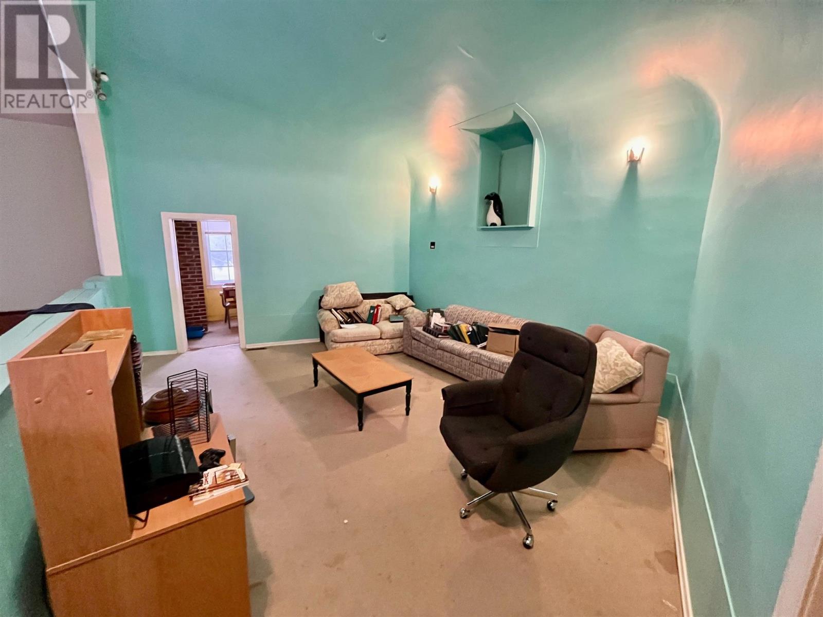 23 Van Horne Ave Property Photo 19