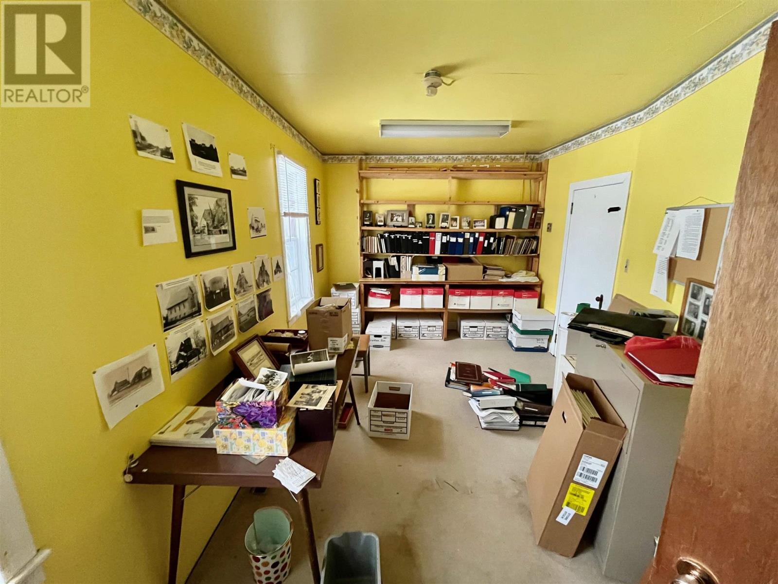 23 Van Horne Ave Property Photo 22