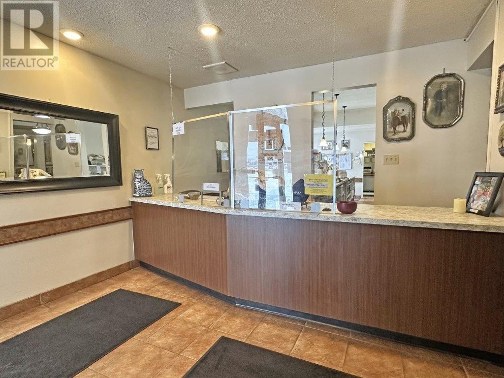 376 Lisgar Street Property Photo 7
