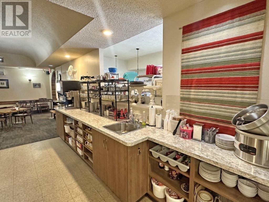 376 Lisgar Street Property Photo 20